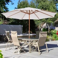 Outsunny Sonnenschirm Mit Handkurbel Cremeweiß, Natur 270 X 245 Cm (ØxH) | Gartenschirm Strandschirm Balkonschirm Knickbar 9 Outsunny Sonnenschirm Mit Handkurbel Cremeweiß, Natur 270 X 245 Cm (ØxH) | Gartenschirm Strandschirm Balkonschirm Knickbar -Al-ko-Shop 8600336600 84D 012 prod 004